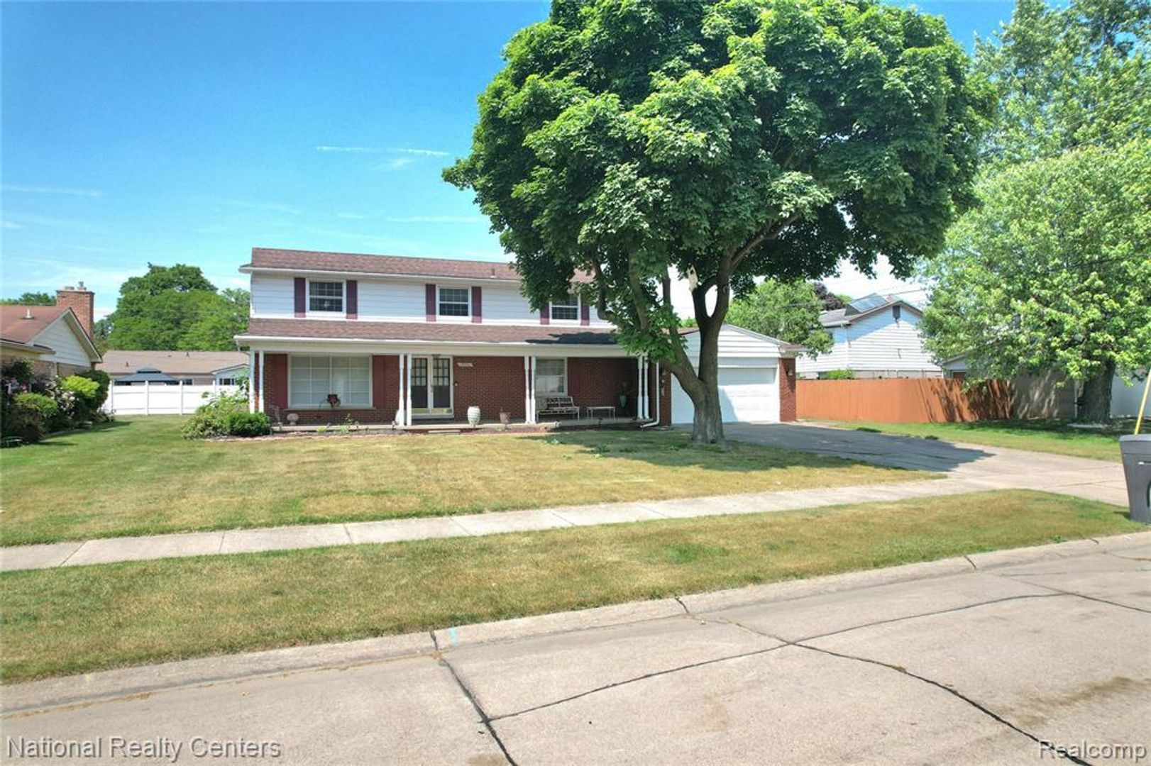 Southfield House: 16960 Pennsylvania