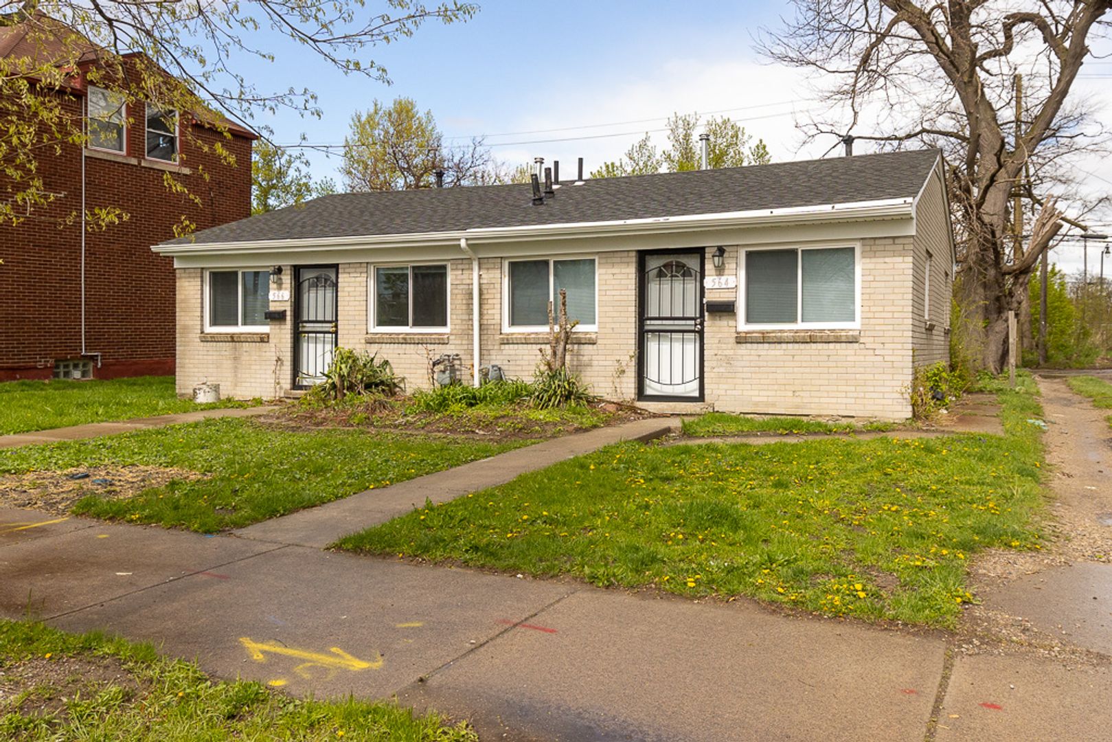 Detroit Apartment: 564-6 Marquette