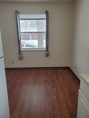 2 bedroom apartment available!