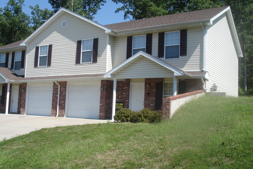 4903 Kirk Hill Dr./3206 Dove Drive, Columbia, MO 65201