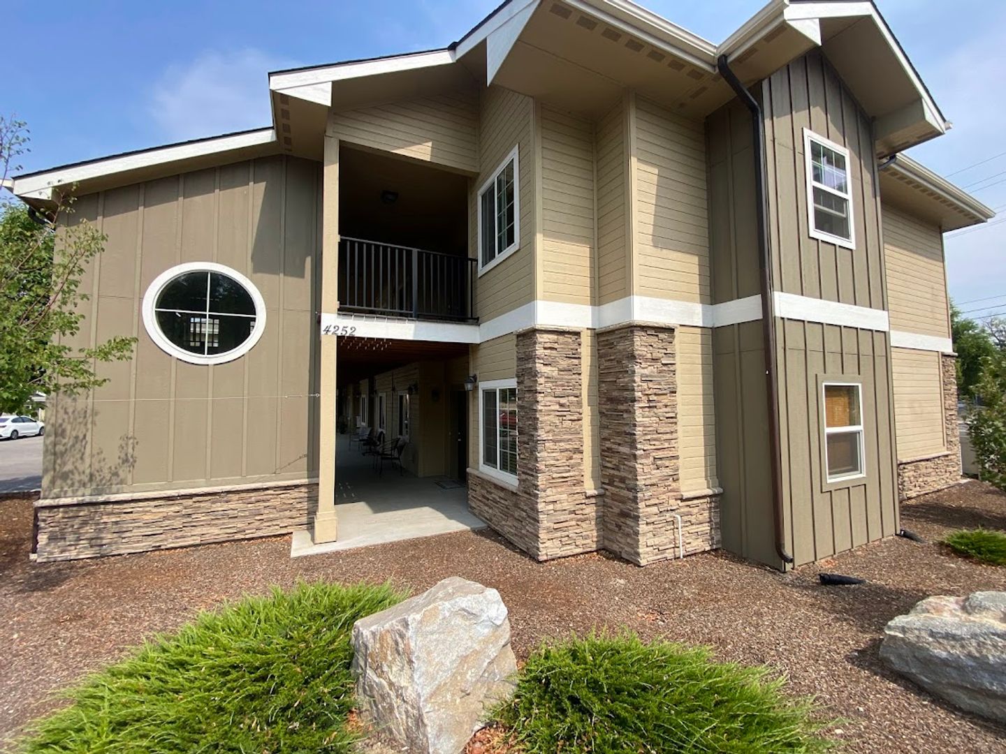Boise Apartment: 305 S. Roosevelt
