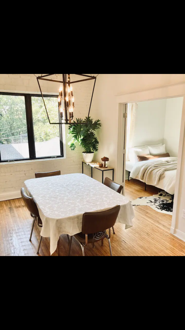 Hutchinson Apartment: 901 N Washington Street