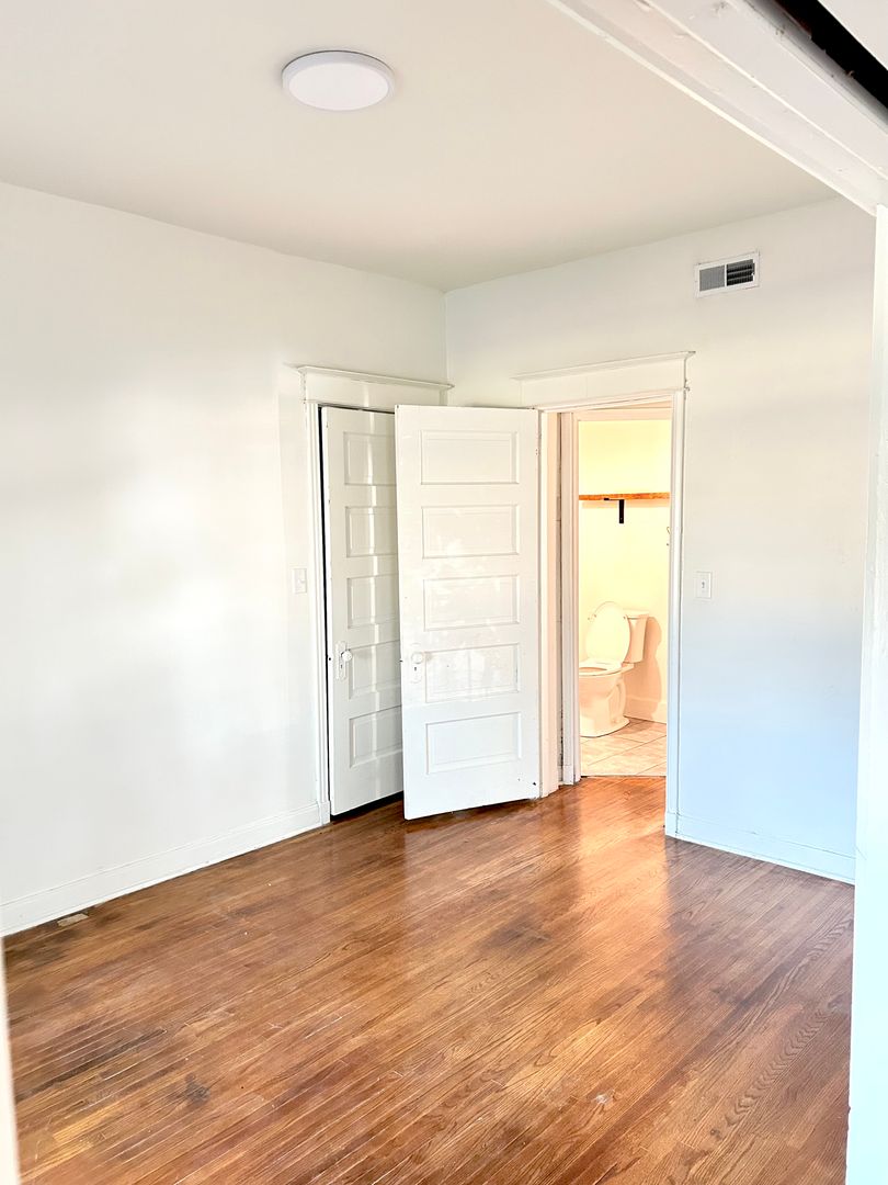 901 N Washington Street