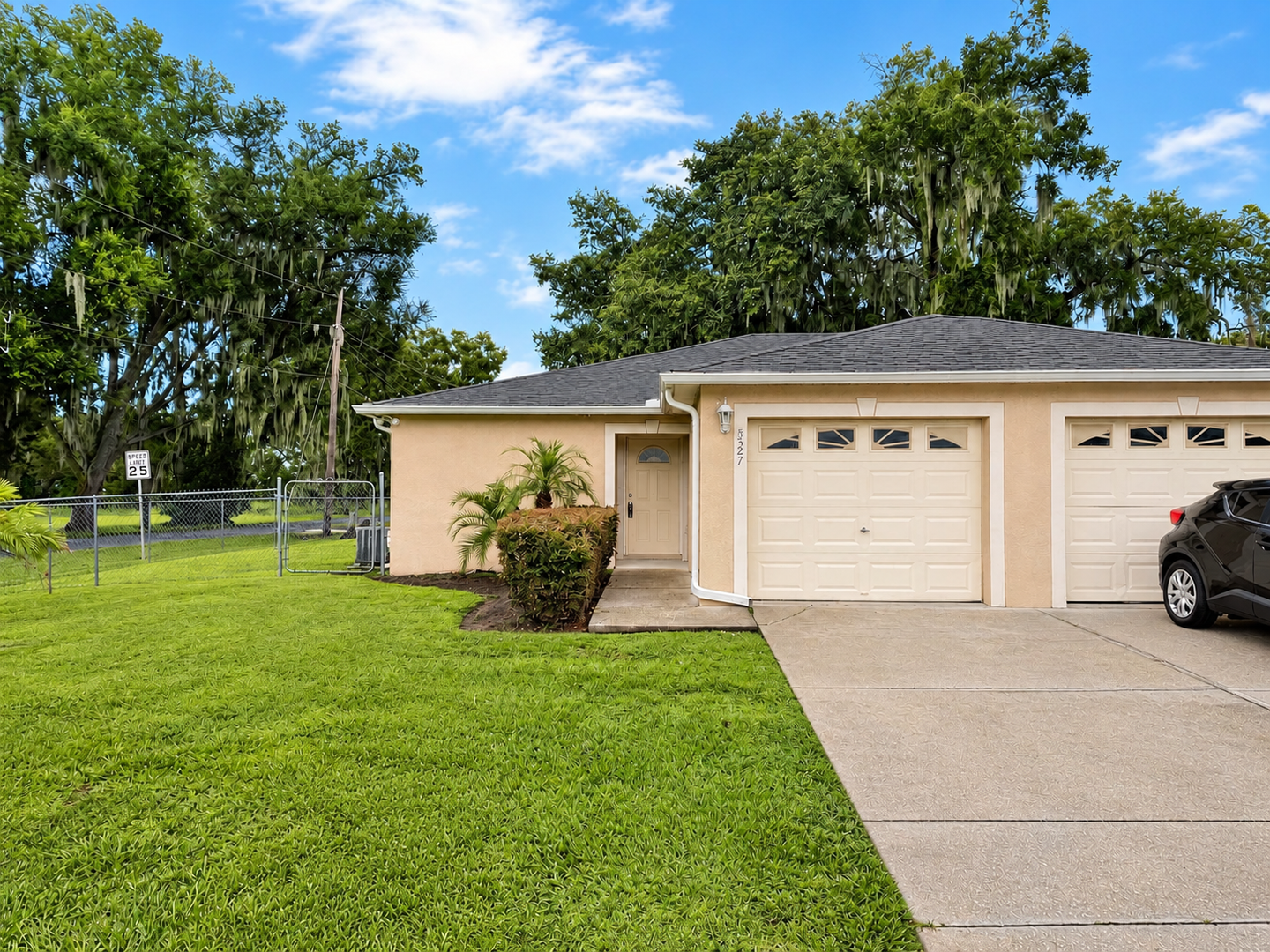 Lakeland Apartment: 5525-5527 Yale Street
