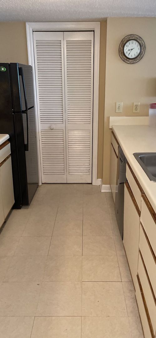 Myrtle Beach House: 5905 South Kings Highway