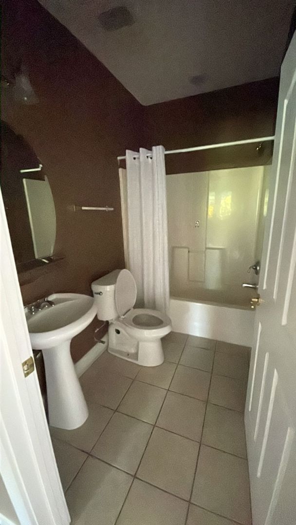 Harbour Cove 132 - 3rd floor unit 6 of 10