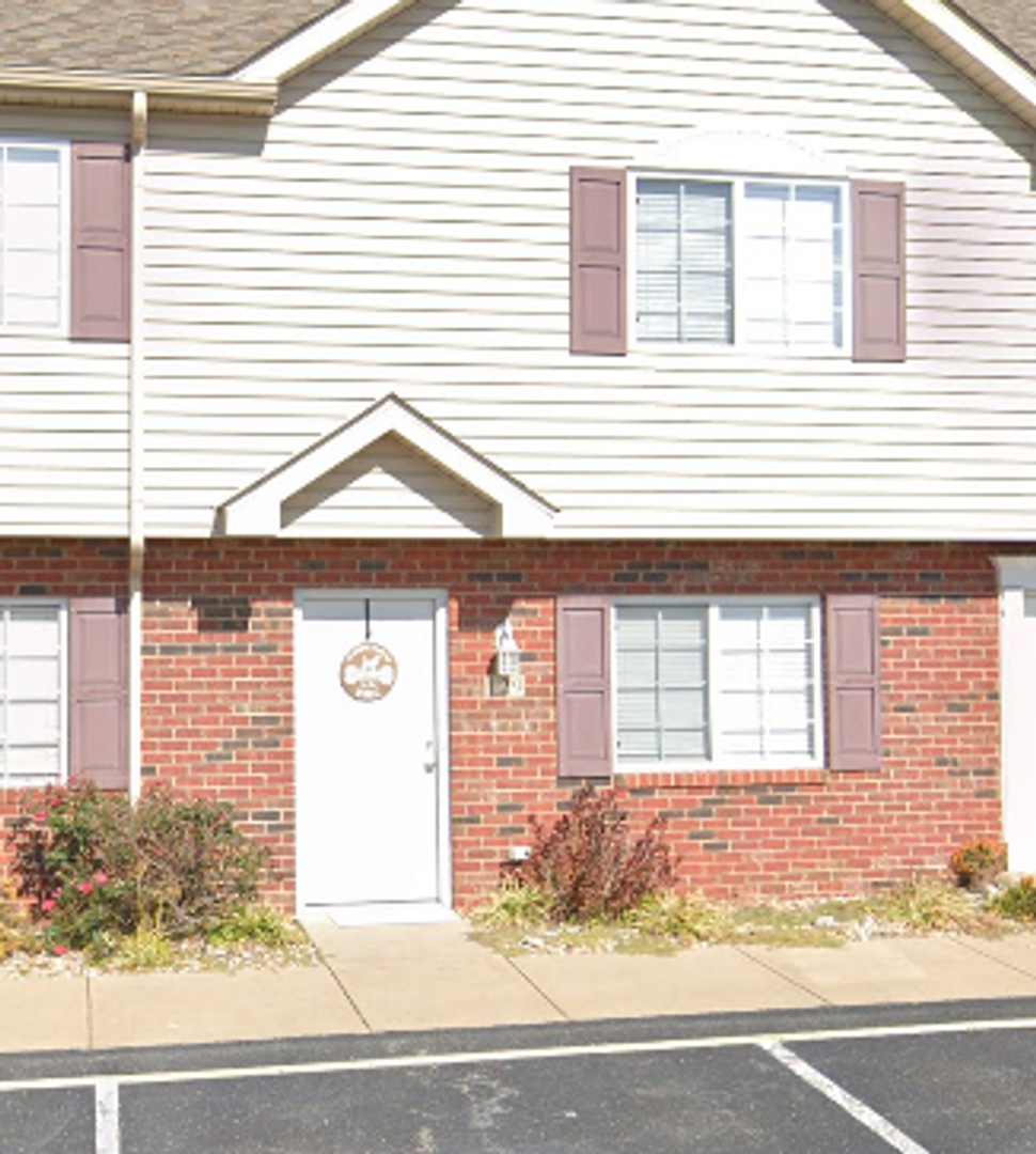Lebanon House: 129 Northtowne St.