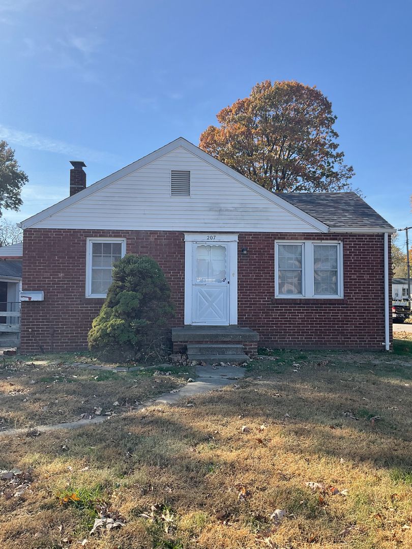 O'Fallon House: 207 West Highway 50