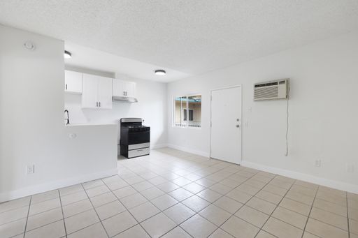 Beautifull 1 bedroom apartment home!