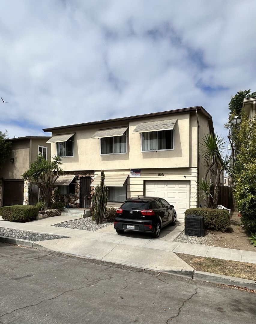 Long Beach Apartment: 1851 E. Florida St.