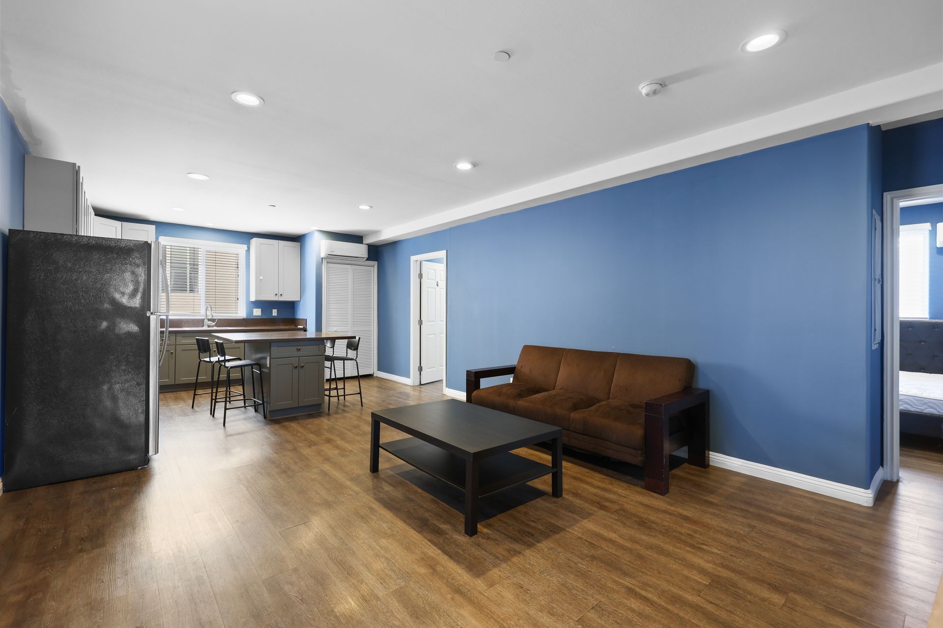 Los Angeles Apartment: 1168 W. 24th St.