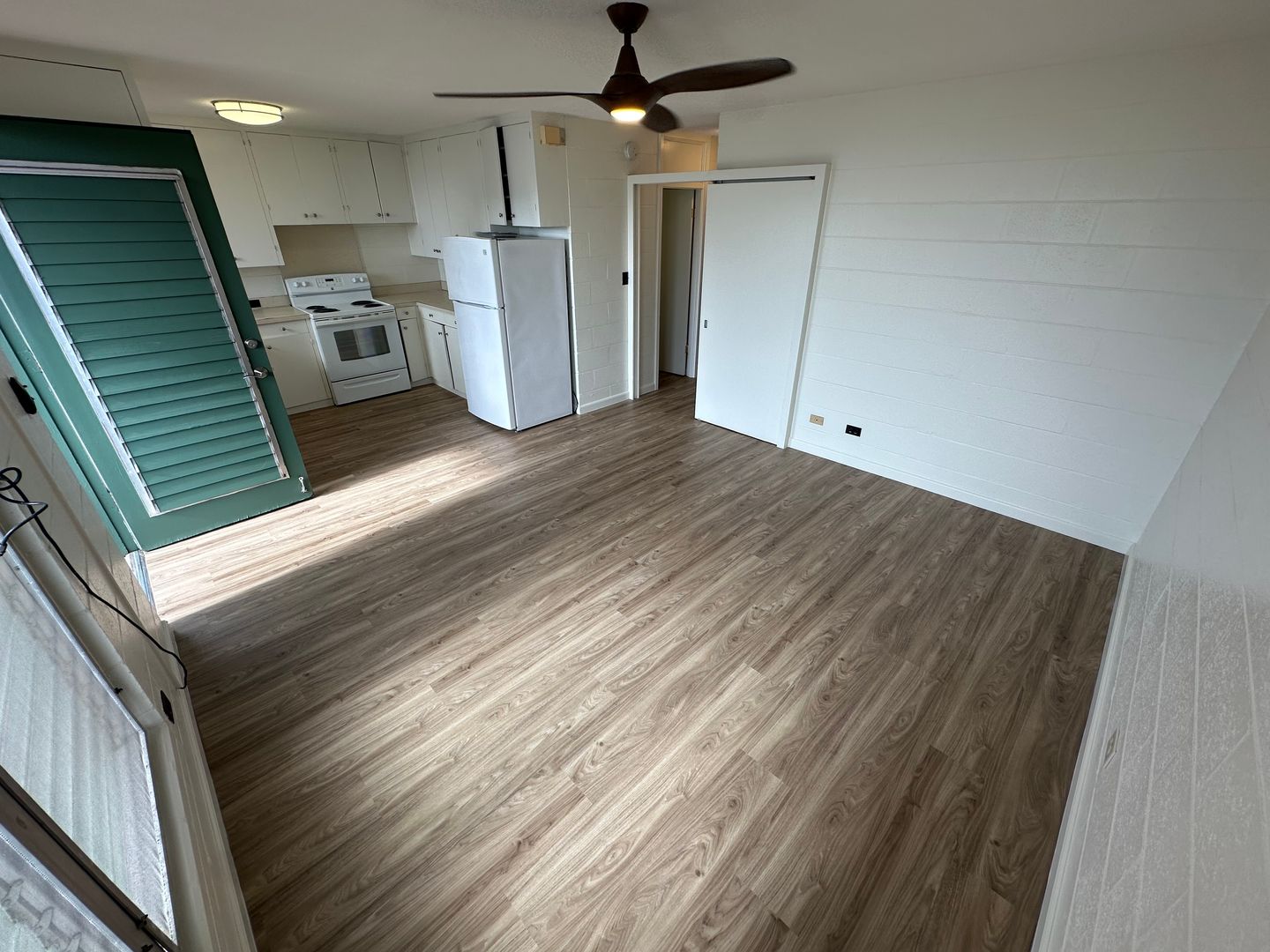 Honolulu Apartment: 838 Lukepane Ave