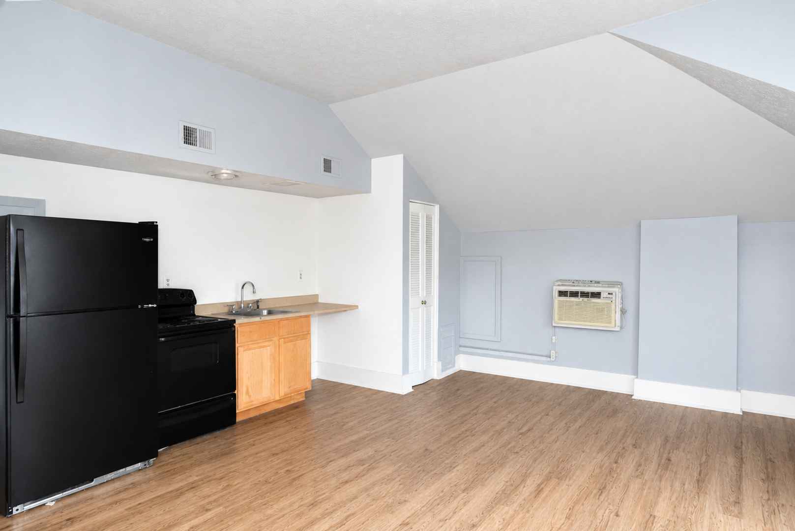 Louisville Apartment: 1507 S 4th St