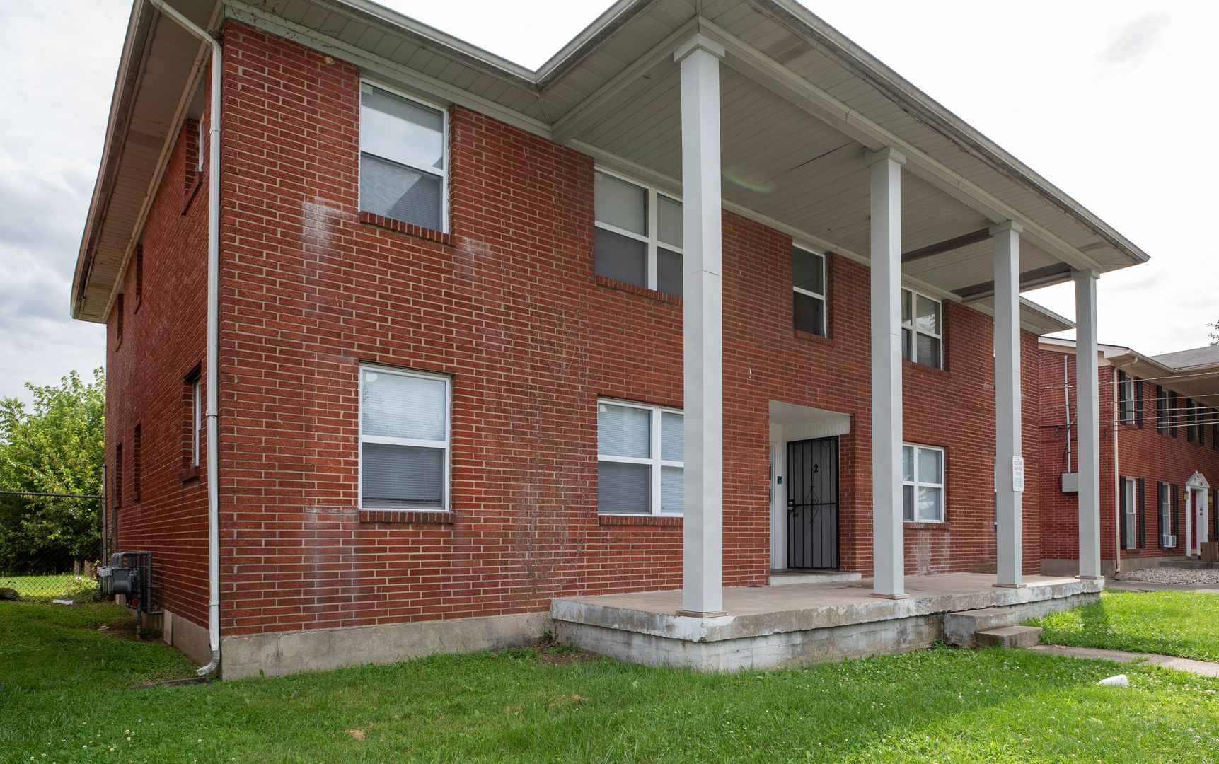Louisville Apartment: 1704 Valley Forge Way