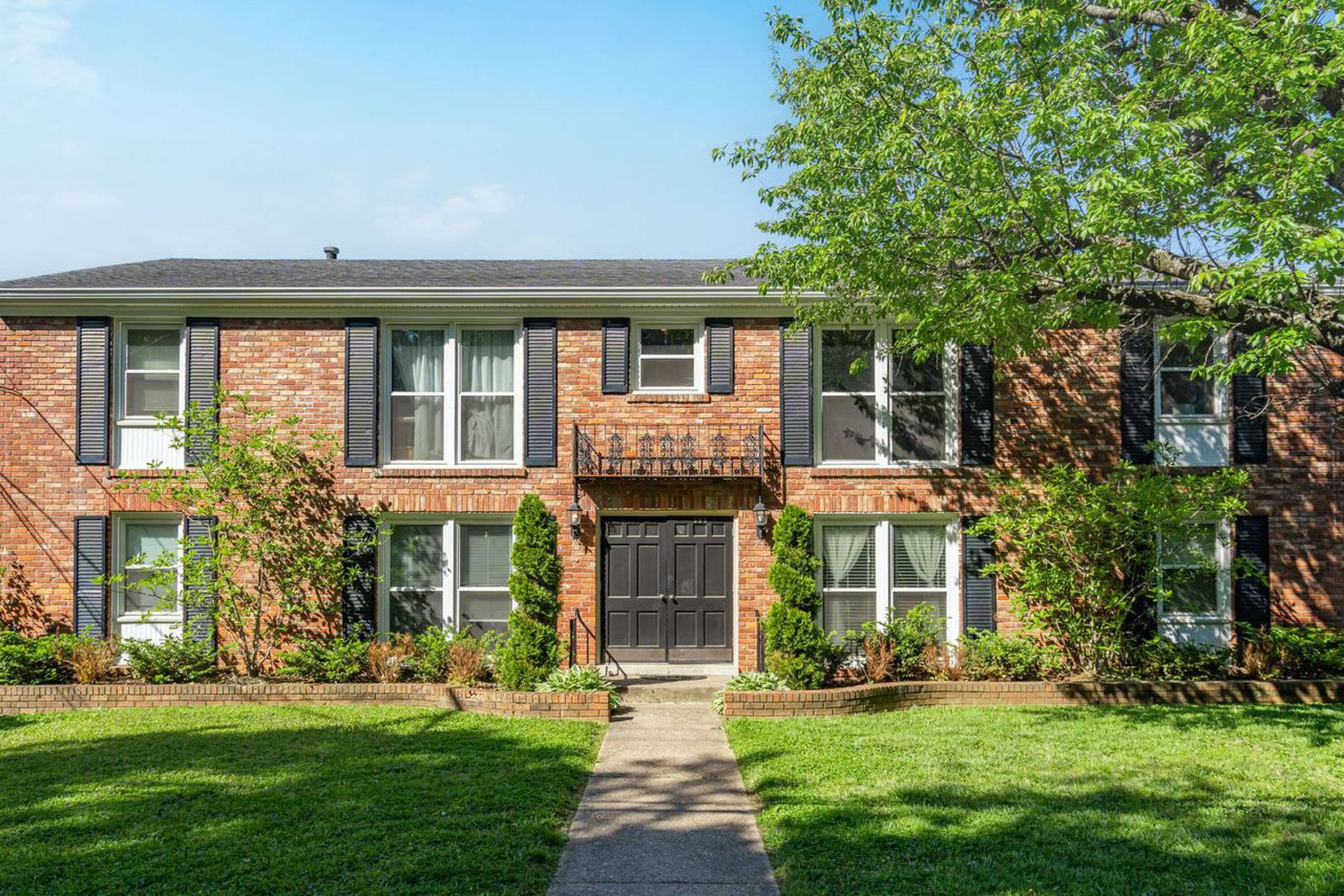Louisville Apartment: 306 N Birchwood Ave