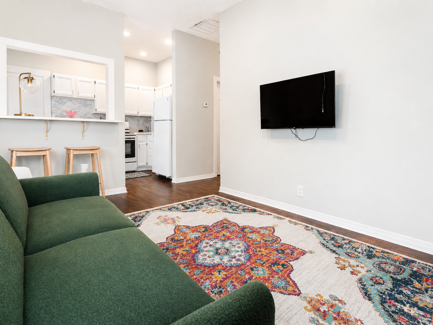 Louisville Apartment: 1459 Saint James Court