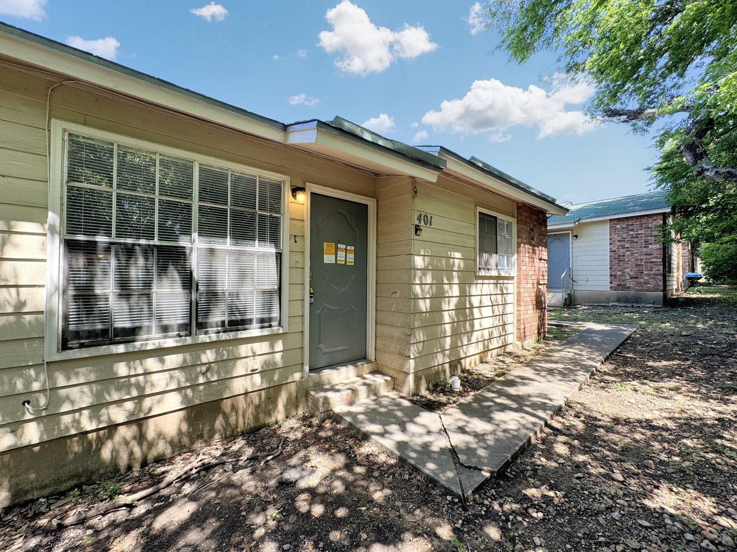 San Antonio Apartment: 844 E Sunshine Dr. #401