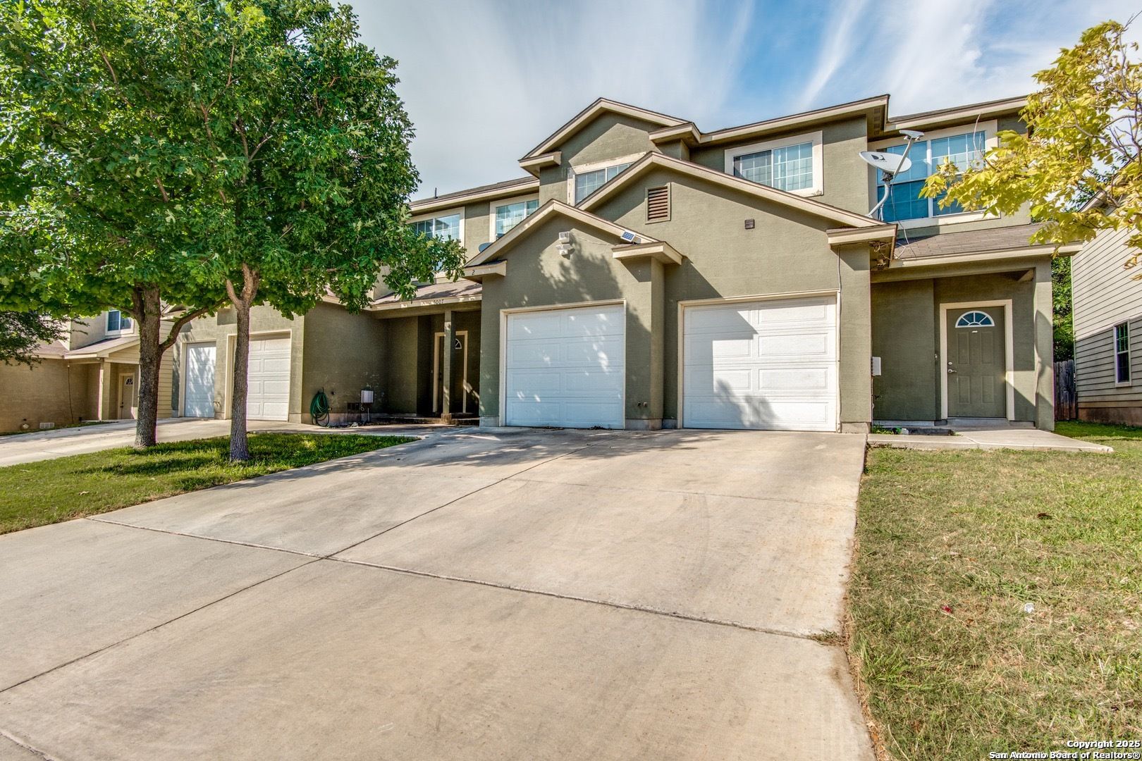 San Antonio Townhome: 5007 Summit Wood #2