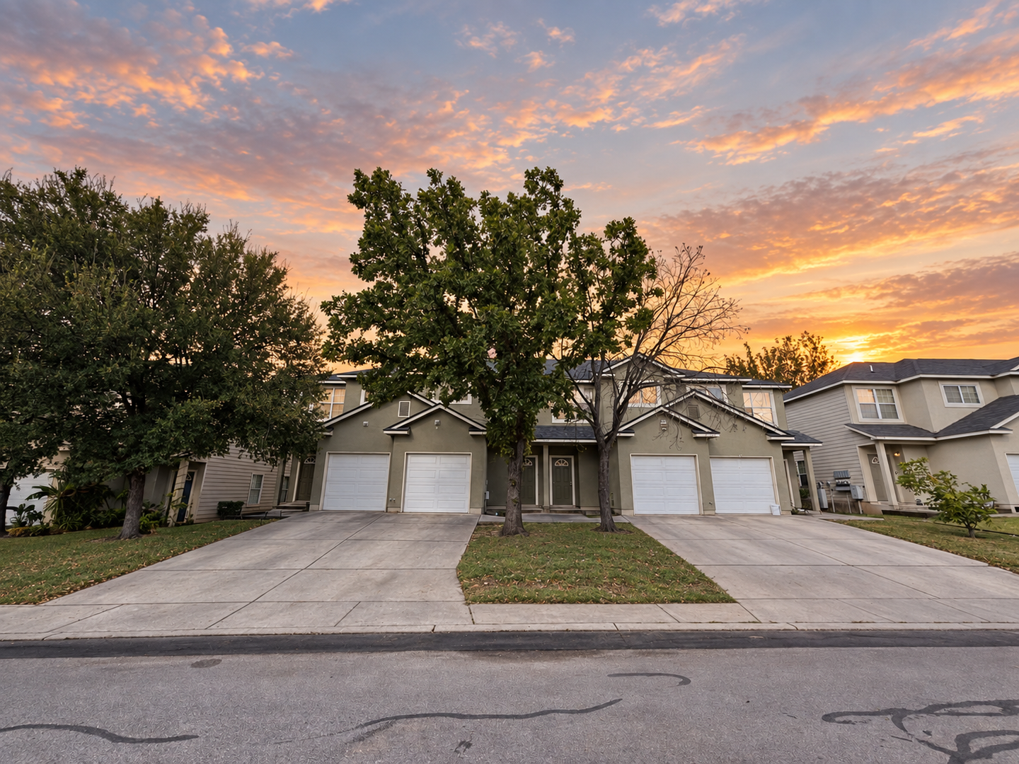 San Antonio Townhome: 5007 Summit Wood #3