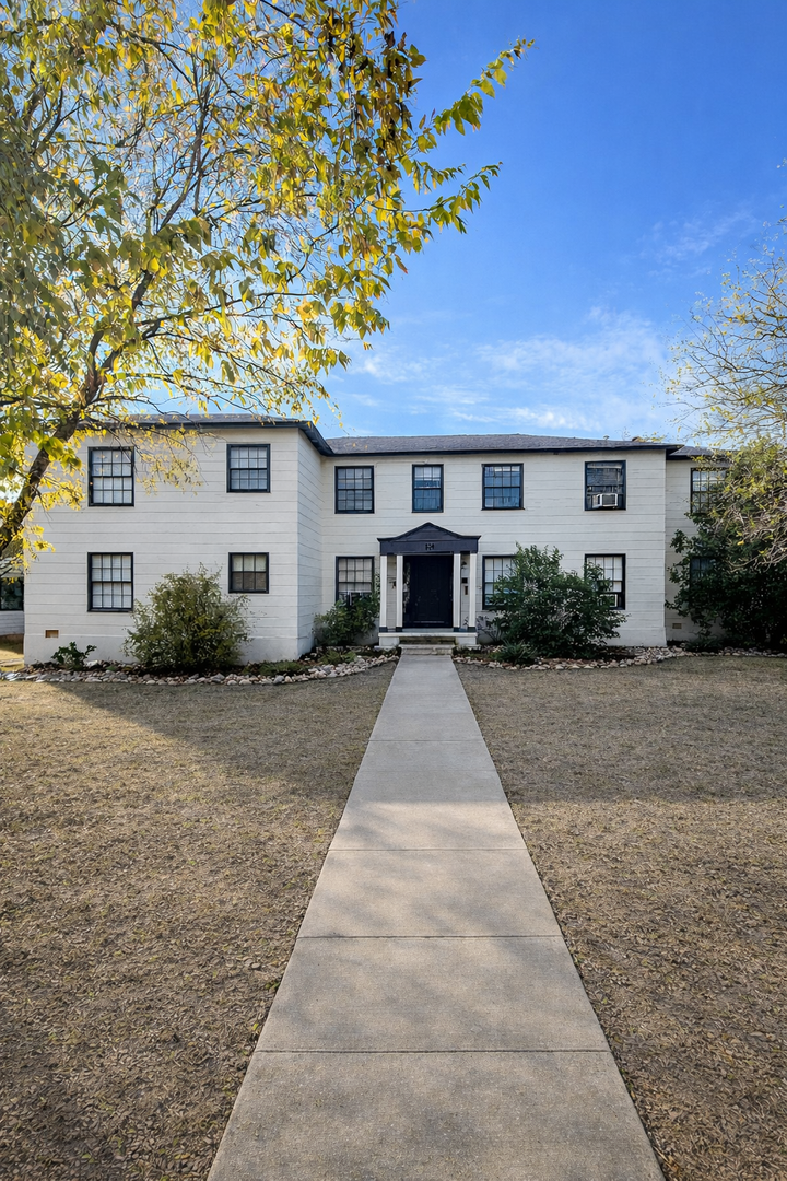 San Antonio Apartment: 734 Donaldson Ave. #D