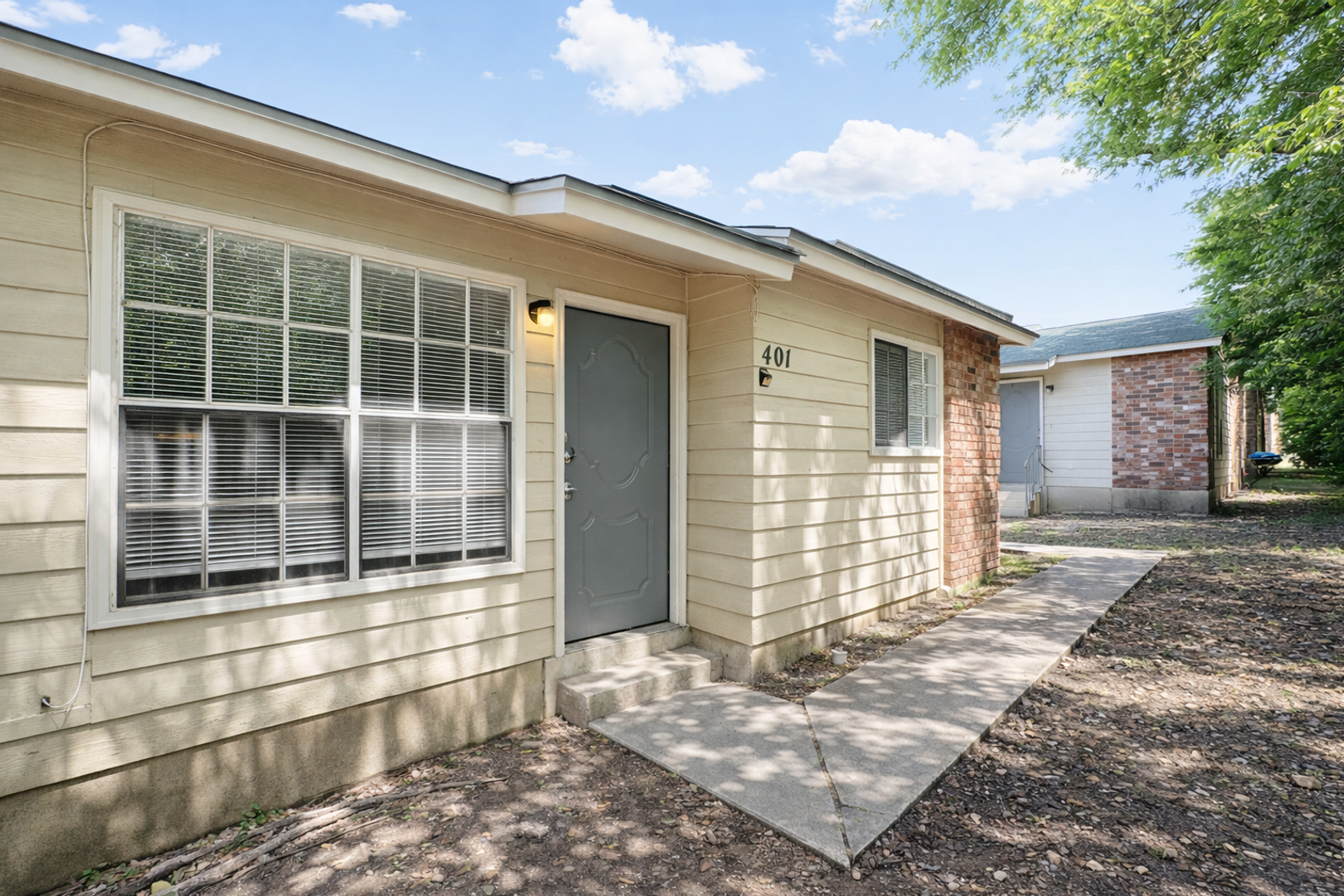 San Antonio Apartment: 844 E Sunshine Dr. #401