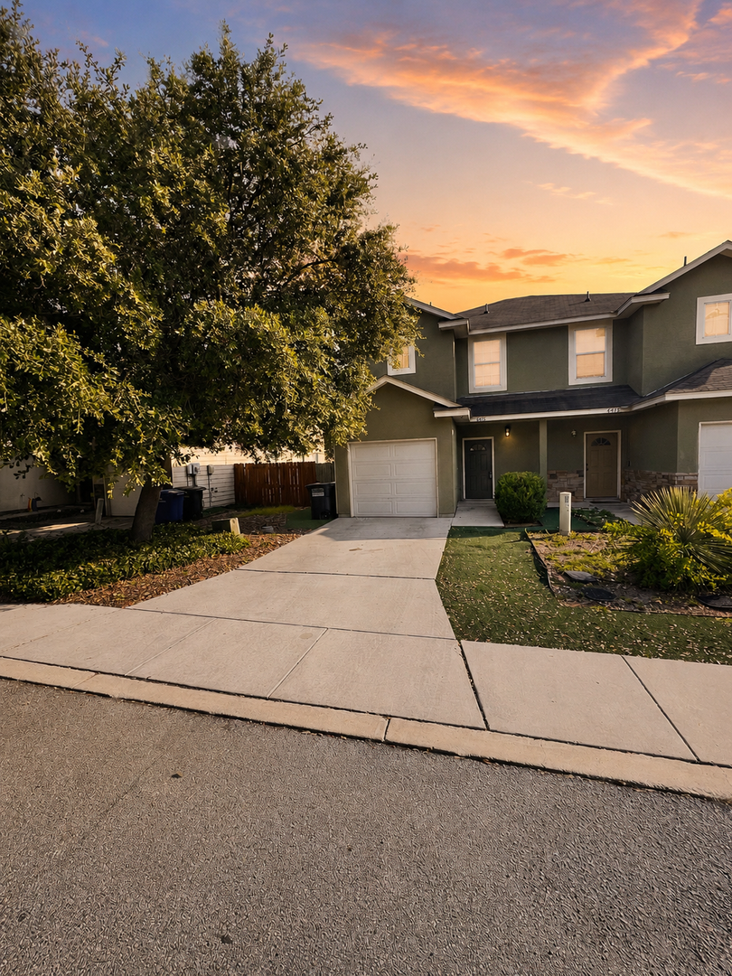 San Antonio House: 6416 Aspen Hill