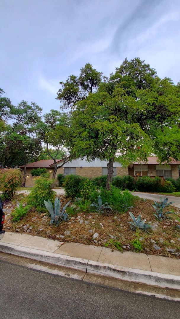 San Antonio Apartment: Scenic Lane/Lost Hilltop