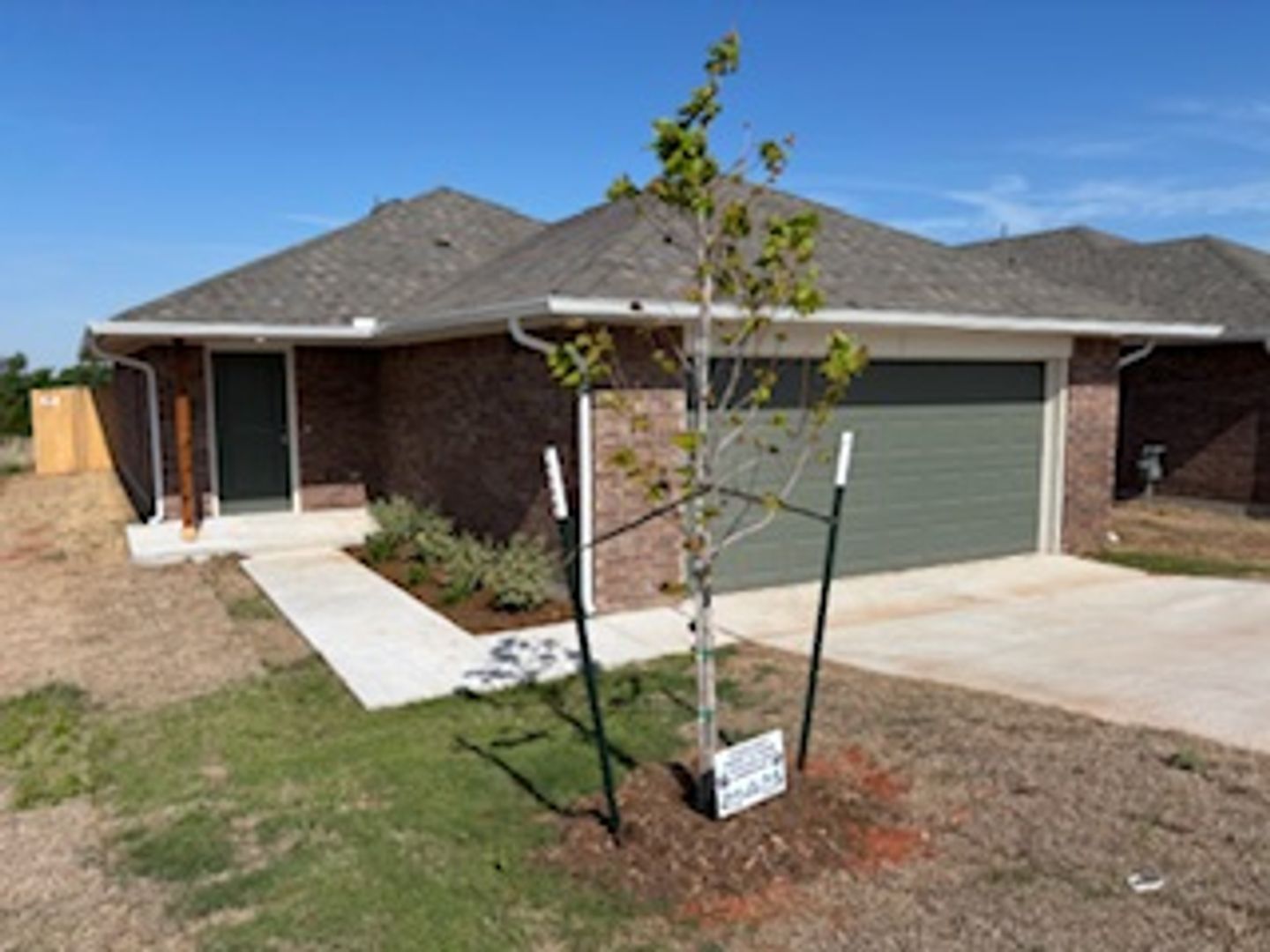 Edmond House: 19501 Conway Dr.
