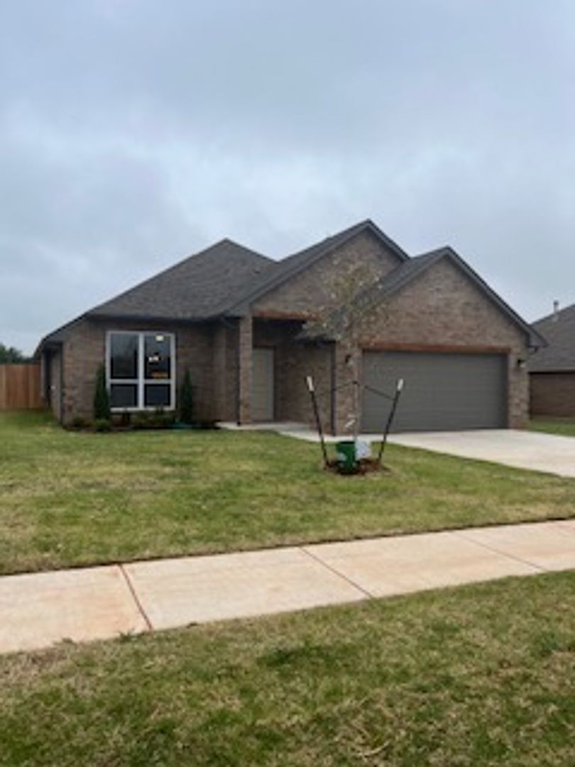 Edmond House: 16009 Capulet Dr.