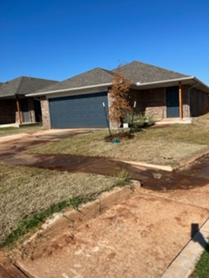 Oklahoma City House: 19541 Conway Dr.