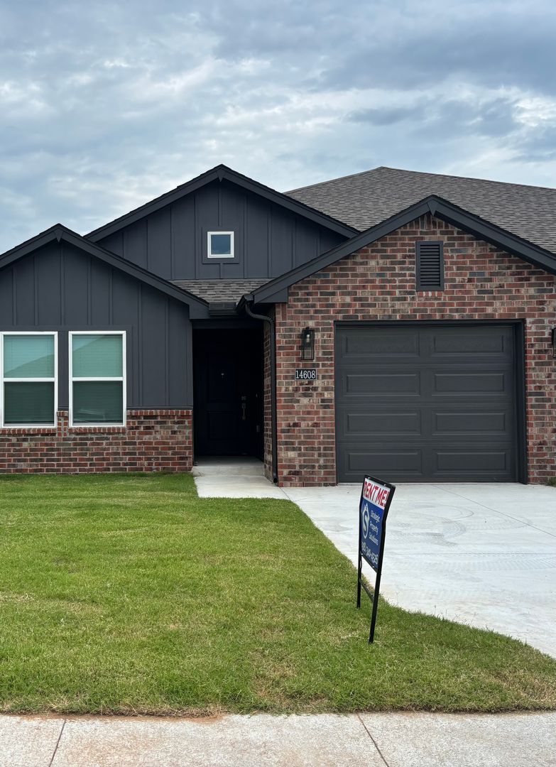 Tulsa House: 14608 E 39th Pl S