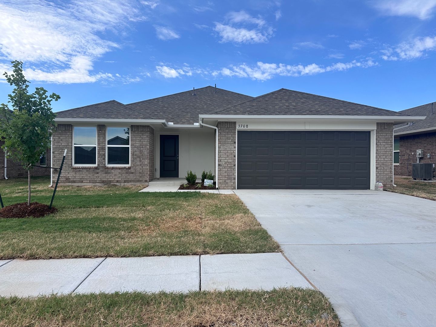 Oklahoma City House: 3708 S.E. 81st St.