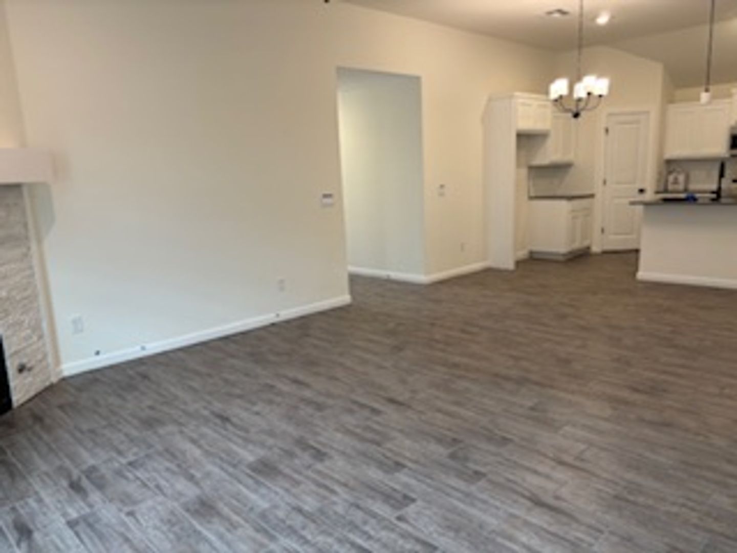 18104 Austin Ct 6 of 12