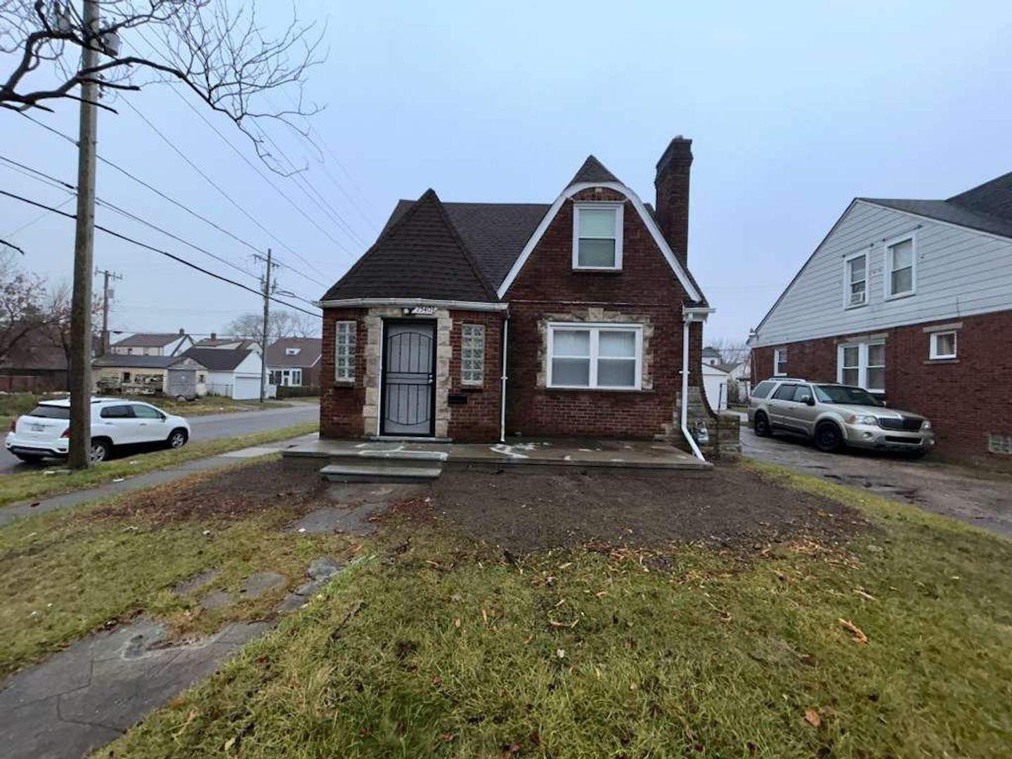 Detroit House: 15403 Murray Hill