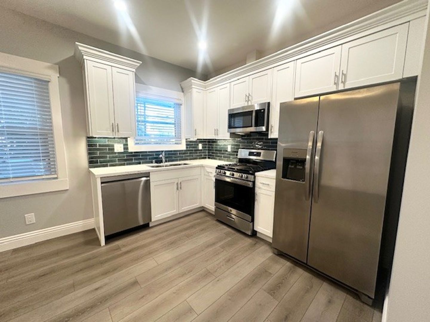 San Diego Apartment: 302 Thorn St.