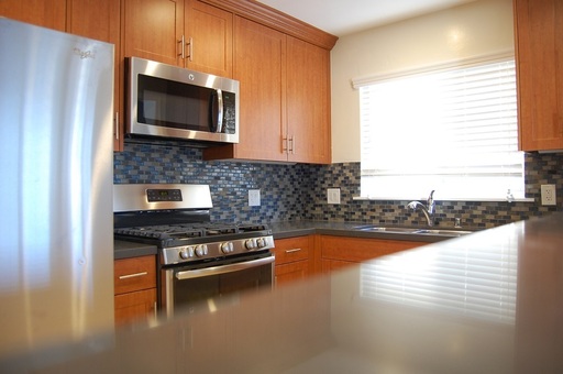 Listing photo thumbnail
