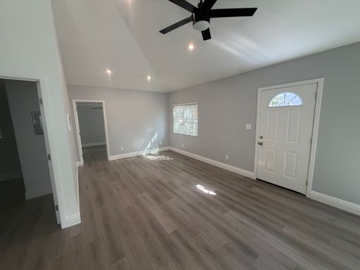 Listing photo thumbnail