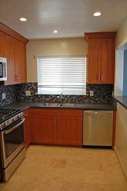 Listing photo thumbnail