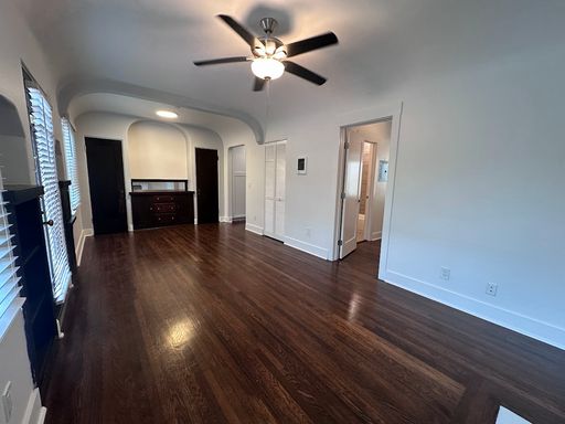 Listing photo thumbnail