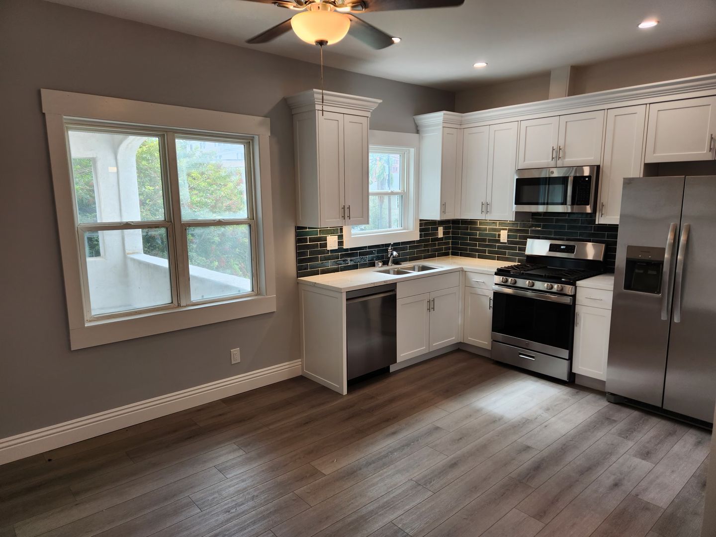 San Diego Apartment: 302 Thorn St.