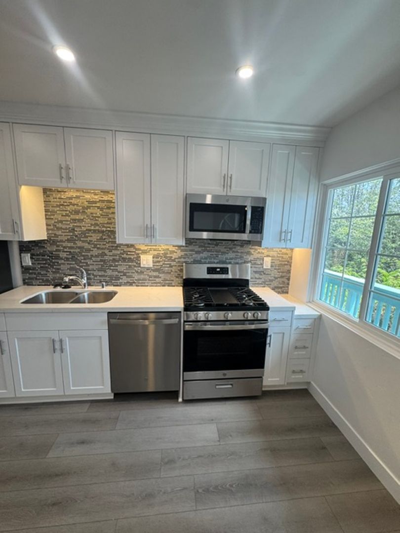San Diego Apartment: 3526 Park Blvd.