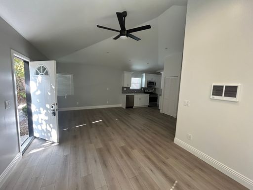 Listing photo thumbnail
