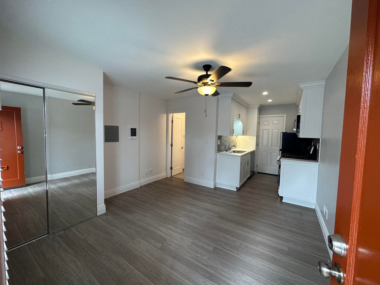 San Diego Apartment: 4971-79 West Point Loma Blvd.