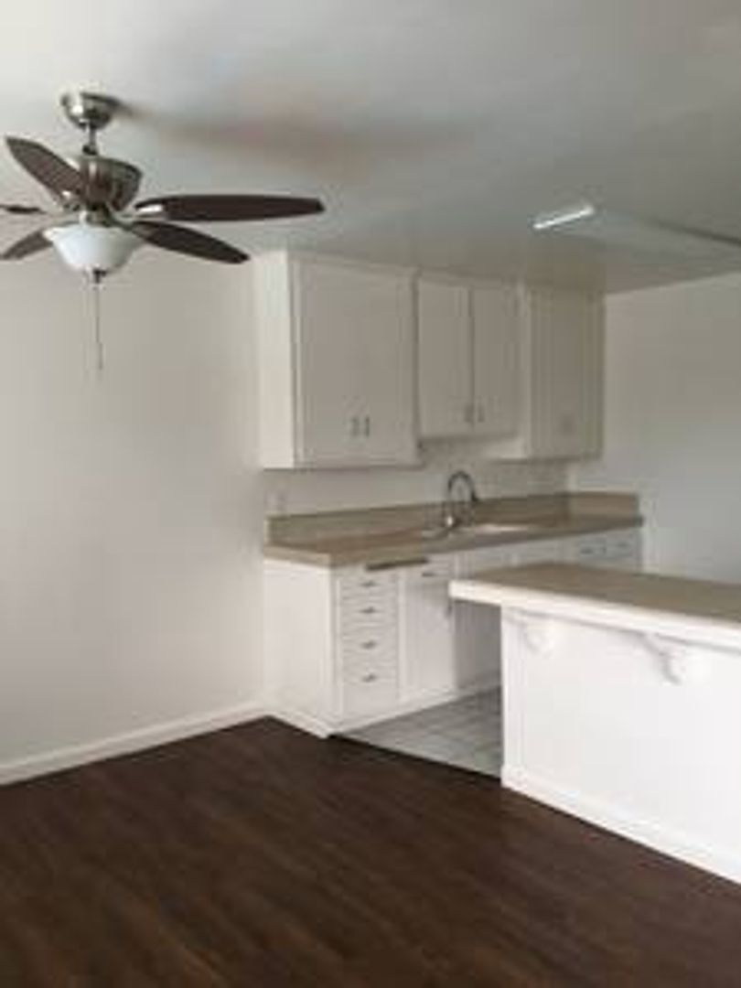 San Diego Apartment: 2960-2980 Clairemont Dr.