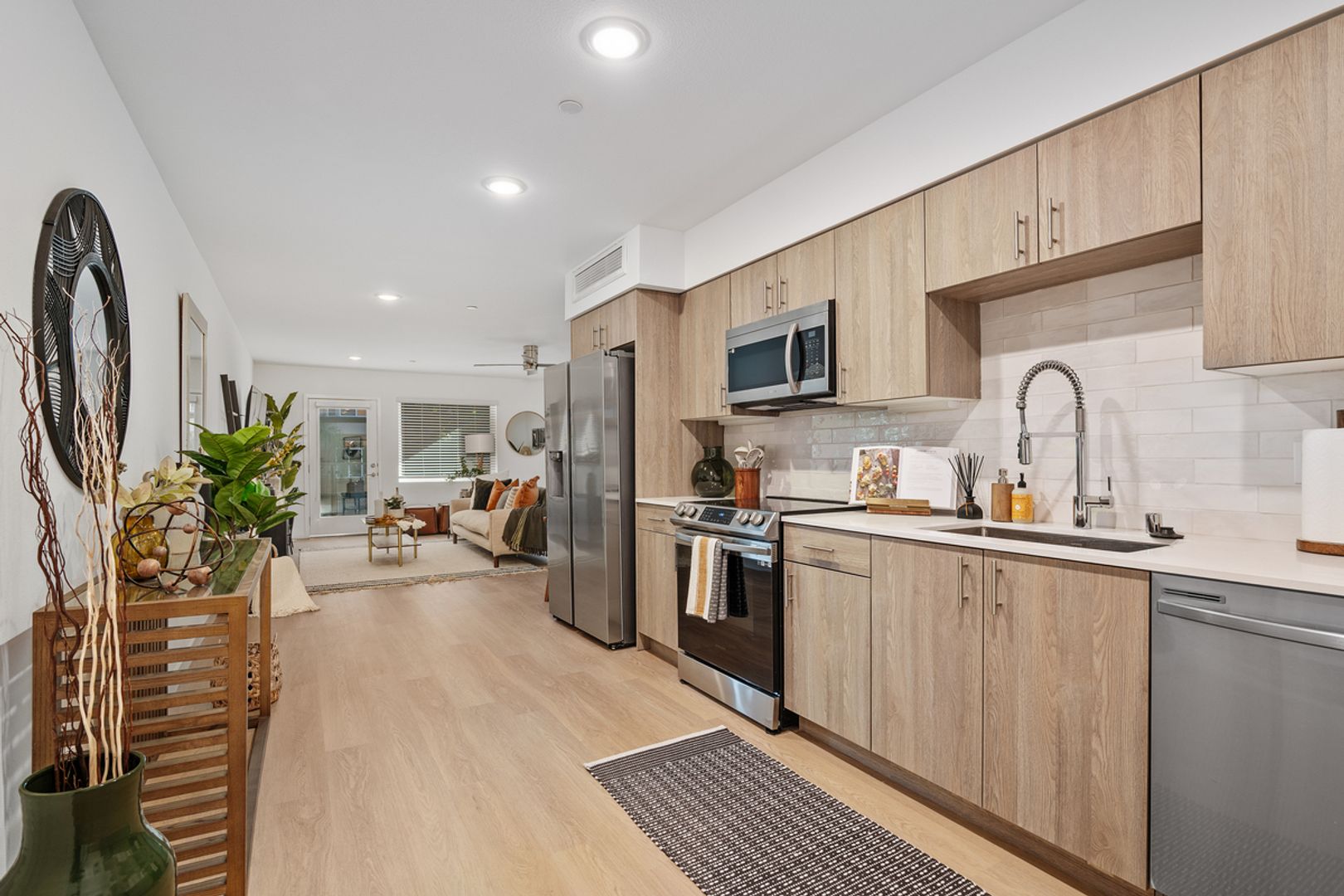 San Diego Apartment: 2426 4th Ave.