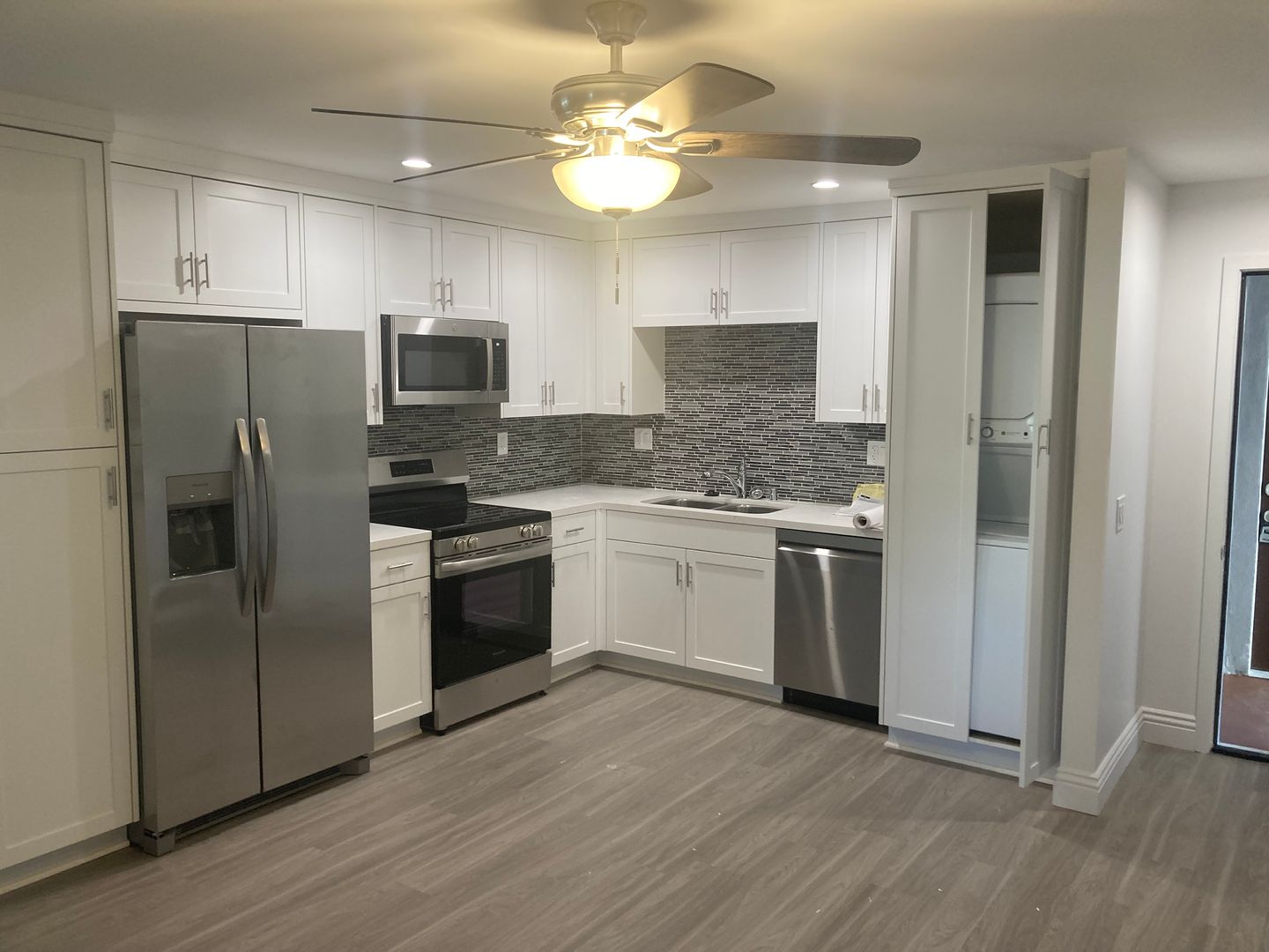 San Diego Apartment: 2960-2980 Clairemont Dr.