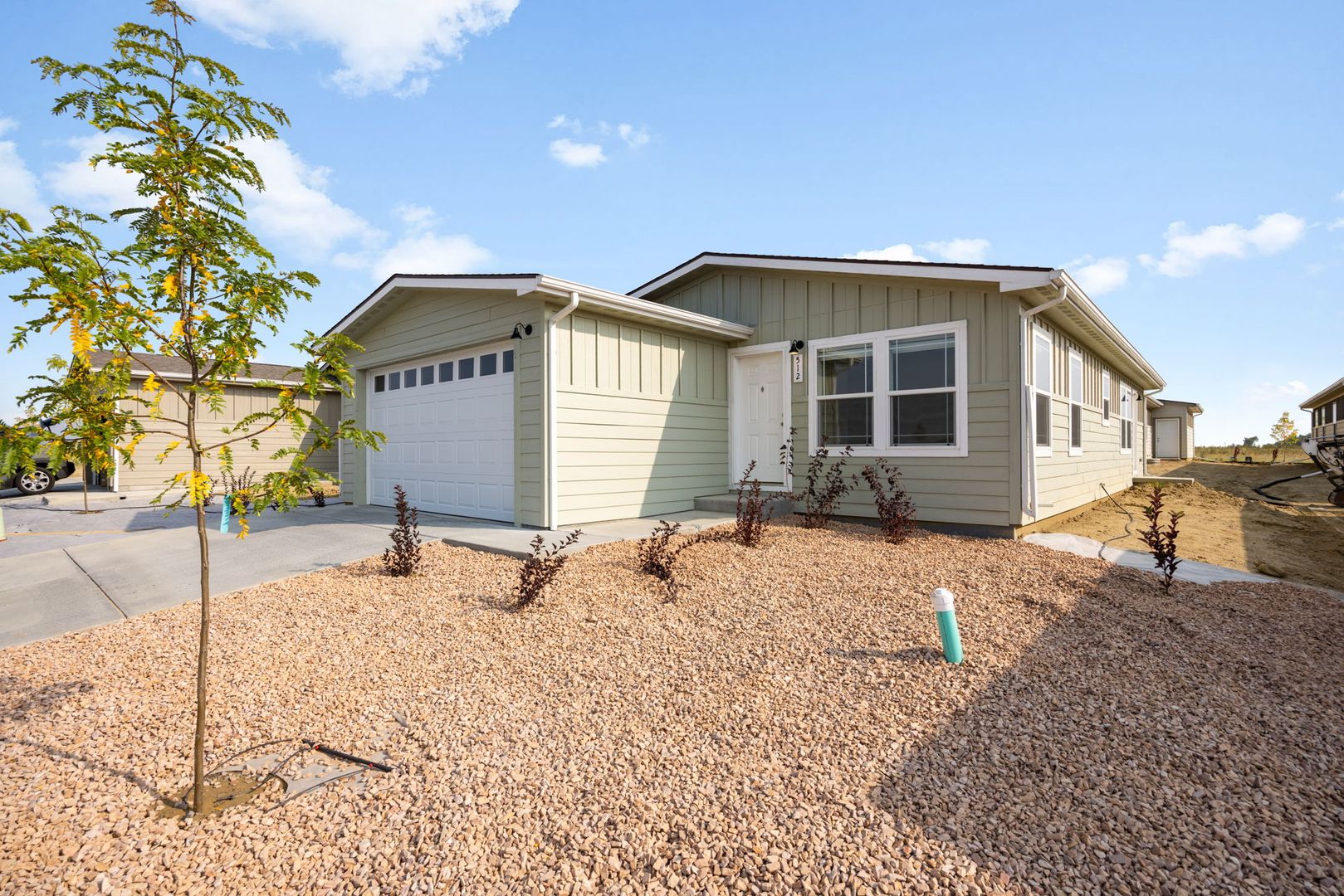 Campion Apartment: 500 42nd St. SE