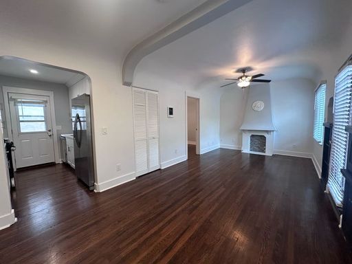 Listing photo thumbnail