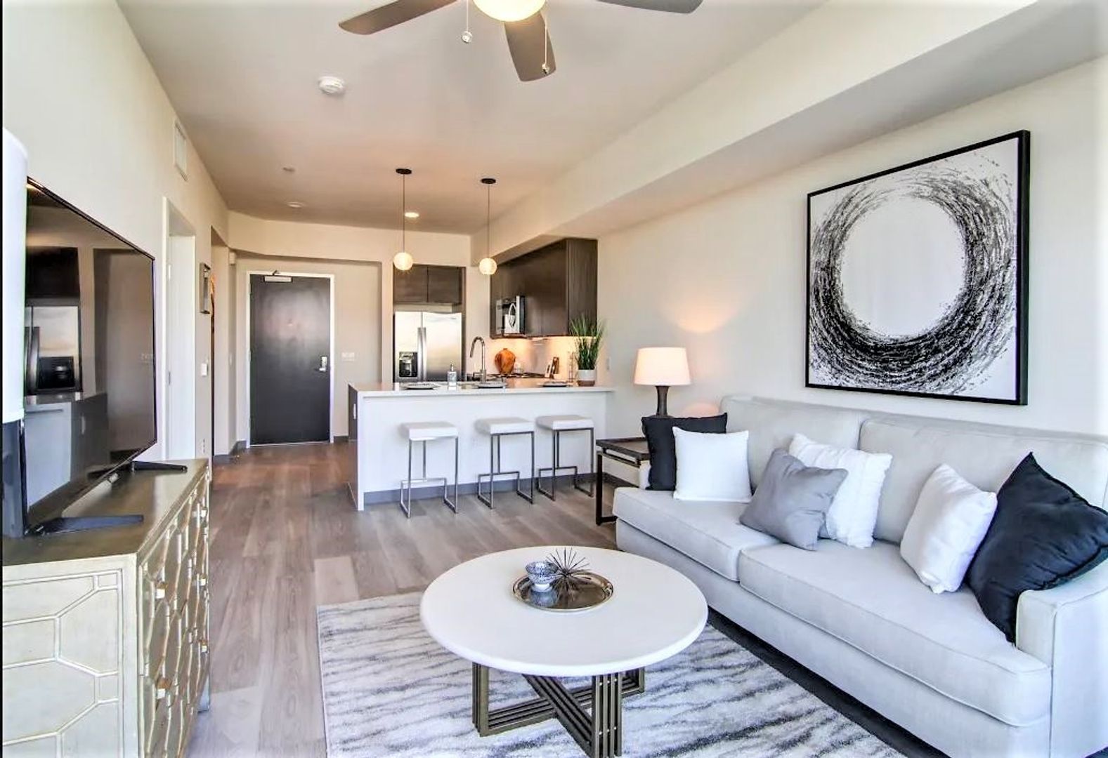 San Diego Apartment: 3534 Fifth Ave.