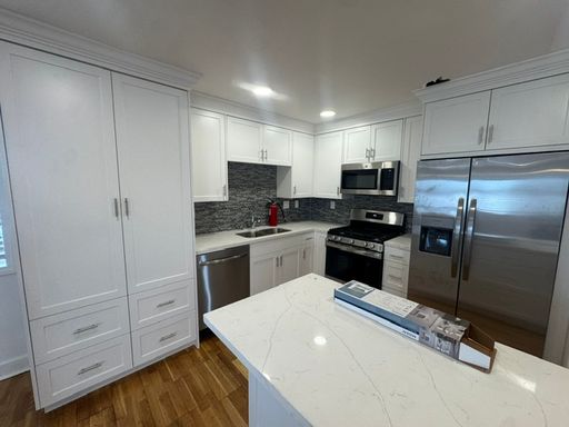 1698 Myrtle Ave., San Diego, CA 92103